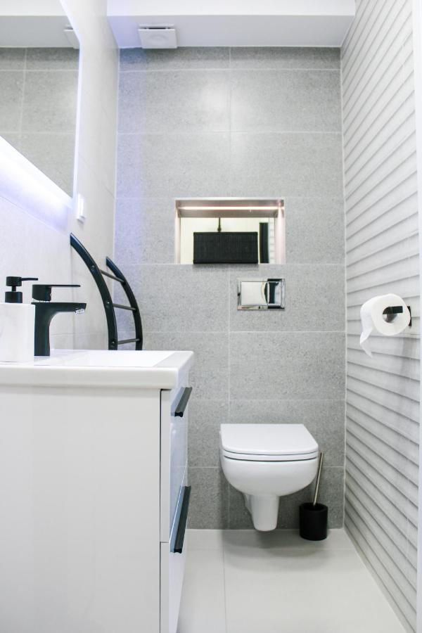 Apartament White-Niska Z Garazem Podziemnym Кельце Екстер'єр фото